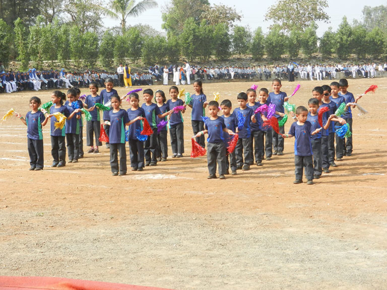 FINS-Students celebrating – Fazlani Aishabai and Haji Abdul Latif ...